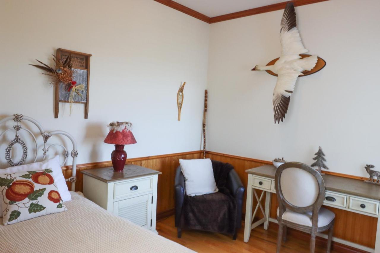 Bed & Breakfast, Gite La Princesse Des Champs Boischatel ภายนอก รูปภาพ
